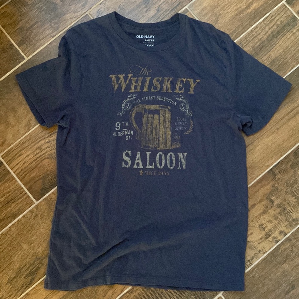 old navy graphic tee